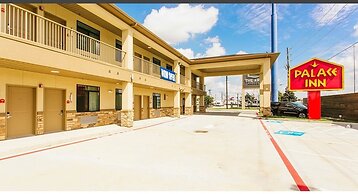 Palace Inn Conroe