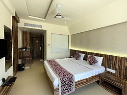 Hotel Grand Parivaar