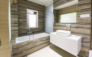 Hotel Grand Parivaar