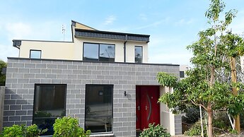 Apollo Bay Seal Apartments