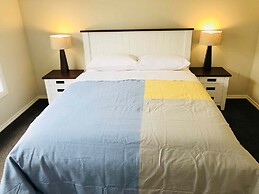 Apollo Bay Seal Apartments