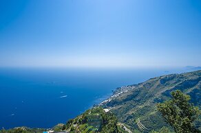 Villa Paradise Resort