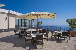 Villa Paradise Resort