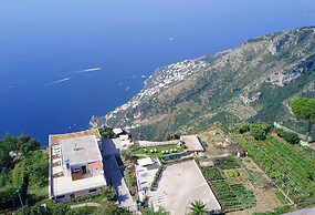 Villa Paradise Resort