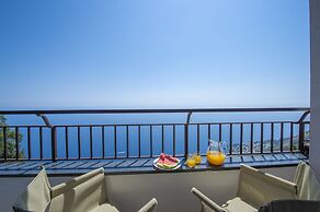 Villa Paradise Resort