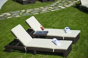 Villa Paradise Resort