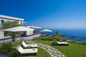 Villa Paradise Resort