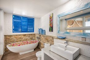 Santorini Beach Resort