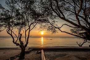 Santorini Beach Resort