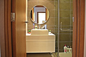 Sunrise City Luxury New 2bed2bath SW POOL1