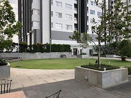 Sunrise City Luxury New 2bed2bath SW POOL1