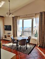 Mila & Aleksandr Apartments