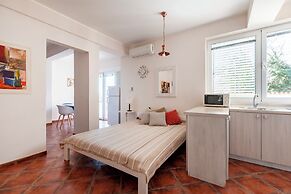 Mila & Aleksandr Apartments
