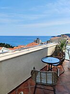 Mila & Aleksandr Apartments