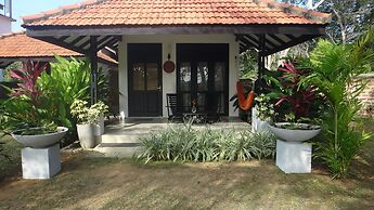 Seagulls Beach & Garden Cabanas