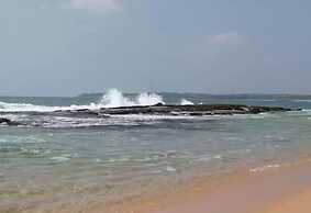 Seagulls Beach & Garden Cabanas