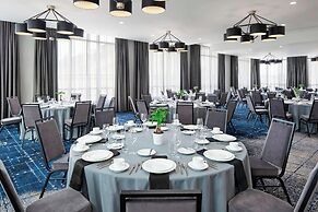 The Oaklander Hotel, Autograph Collection