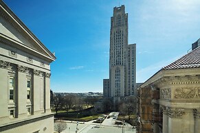 The Oaklander Hotel, Autograph Collection