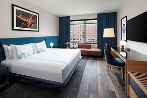 The Oaklander Hotel, Autograph Collection