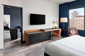 The Oaklander Hotel, Autograph Collection