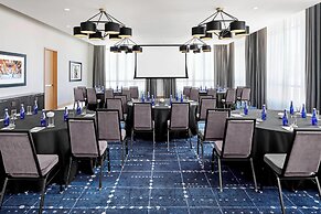 The Oaklander Hotel, Autograph Collection