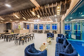 Evergreen Suite Hotel