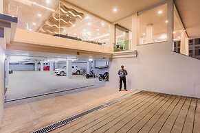 Evergreen Suite Hotel