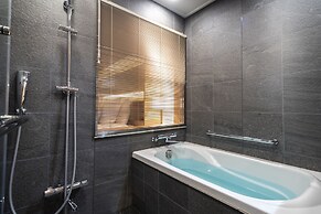 Kyoto Shijo Takakura Hotel grandereverie