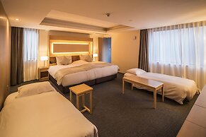 Kyoto Shijo Takakura Hotel grandereverie