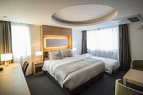 Kyoto Shijo Takakura Hotel grandereverie