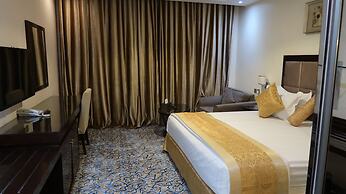 Lotus Hotel