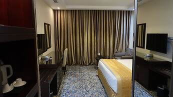 Lotus Hotel