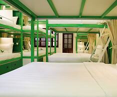 Hanoi High Five Hostel