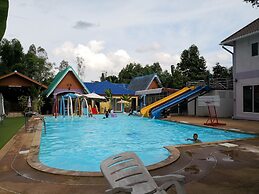 Turfan Hotel and Tigger Park