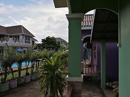 Turfan Hotel and Tigger Park