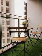 Mercu Summer Suites by JJ Cozy Homes