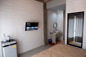 Black Elephant Boutique