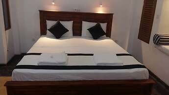 Villa Blue Water Hikkaduwa