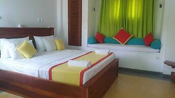 Villa Blue Water Hikkaduwa