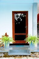 Villa Blue Water Hikkaduwa