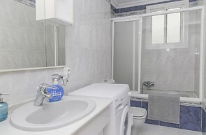 Beachfront 4BR Big groups or 2 families