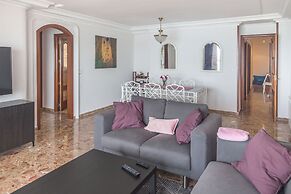 Beachfront 4BR Big groups or 2 families