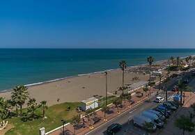 Beachfront 4BR Big groups or 2 families