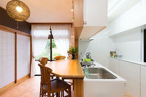 South Window Onna-son