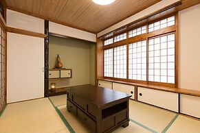 South Window Onna-son