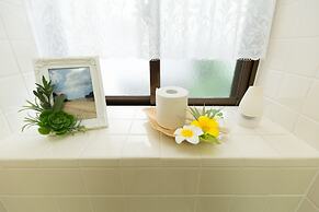 South Window Onna-son