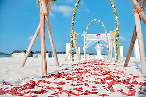 Kuredhivaru Resort & Spa Maldives