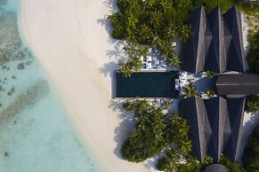 Kuredhivaru Resort & Spa Maldives