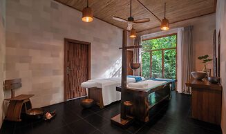 Kuredhivaru Resort & Spa Maldives