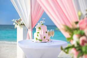 Kuredhivaru Resort & Spa Maldives